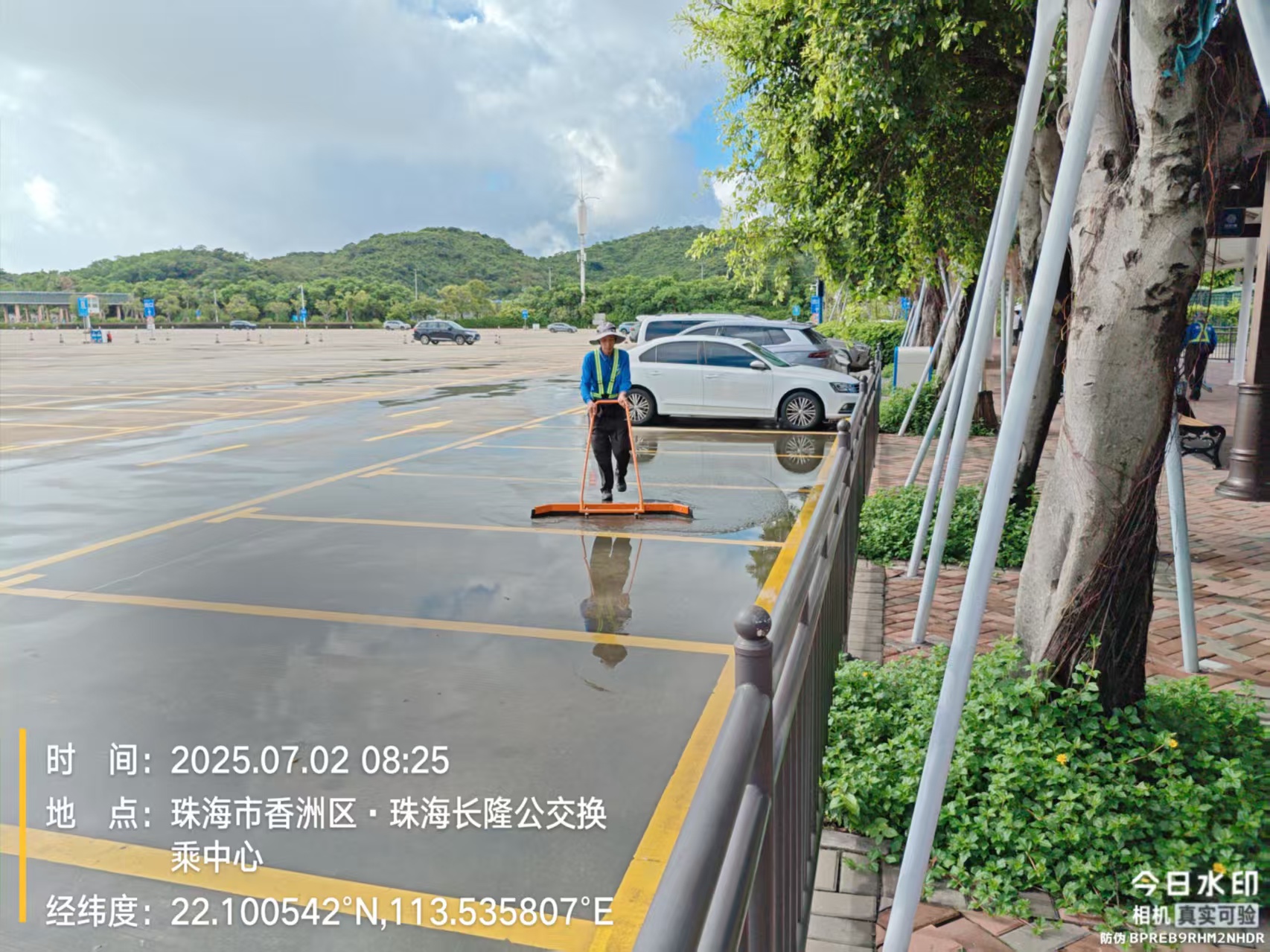 度假区保洁外包服务公司：专业解决环境卫生难题